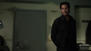 The100_s01e02_08.jpg