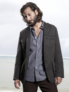lost_henry_ian_cusick_desmond_hume_dvdbash_297.jpg