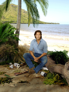 lost_henry_ian_cusick_desmond_hume_dvdbash_436.jpg