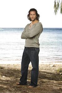 lost_y3_gal_henryiancusick2_lowres_FULL.jpg