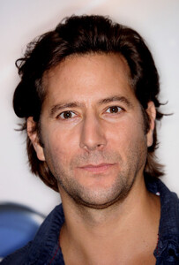 Henry+Ian+Cusick+Disney+ABC+Television+Group+AsYR3pbyfTTl (1).jpg