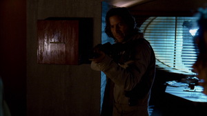 S02E02_015.jpg