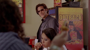 S06E12_005.jpg