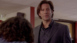 S06E12_009.jpg