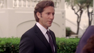 S06E17_008.jpg