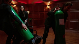 MacGyver_S05E01_112.jpg
