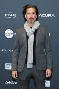 2x 28-O Sundance.jpg