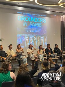 100Panelcrossedlegs.jpeg