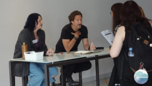 autographes_convention_the_100_grounders_in_paris_dimanche_reunited_events_frconventions38_jpg.png