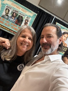 Ian Sci-fi con table-05.jpg