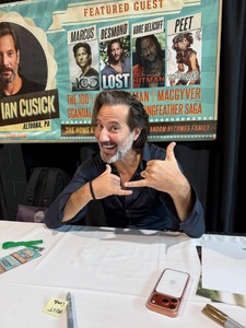 Ian Sci-fi con table-14.jpg