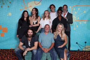 Sci-fi con The 100 cast-01.jpg