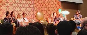 Sci-fi The 100 cast panel-01.jpg