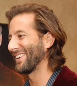 Ian profile 2.jpg