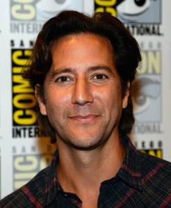 Henry+Ian+Cusick+100+Press+Line+Comic+Con+fK_Iq29fchDl.jpg