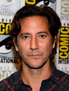 Henry+Ian+Cusick+100+Press+Line+Comic+Con+REqJLvTwZG6l.jpg