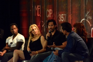 Elizabeth_Mitchell_Walker_Stalker_Con_Lost_Panel_063.jpg